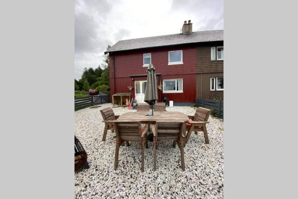 Tigh Na H'Aibhne Villa Broadford  Kültér fotó
